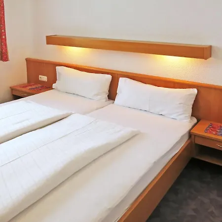 Elfriede-3 By Interhome דירה